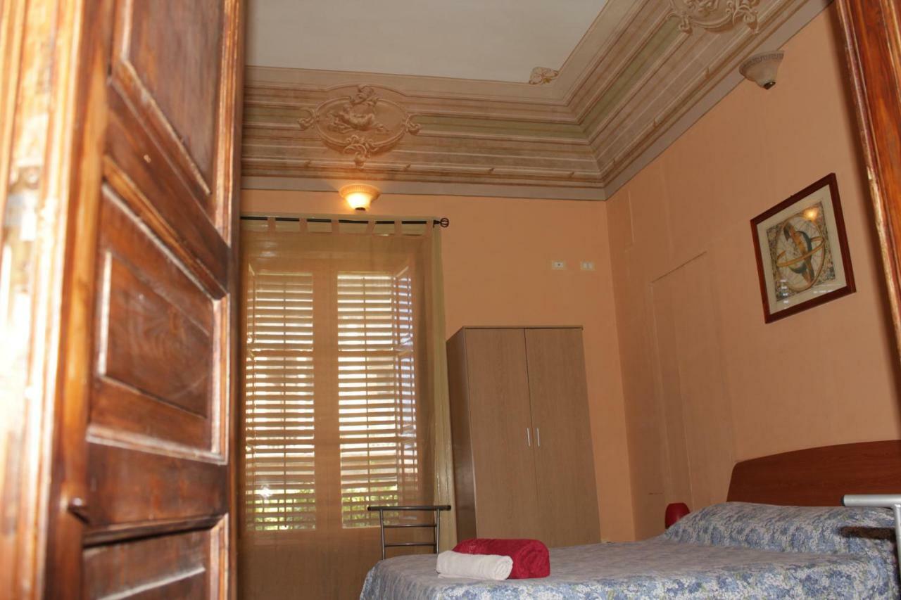 B&B Stazione Centrale パレルモ エクステリア 写真